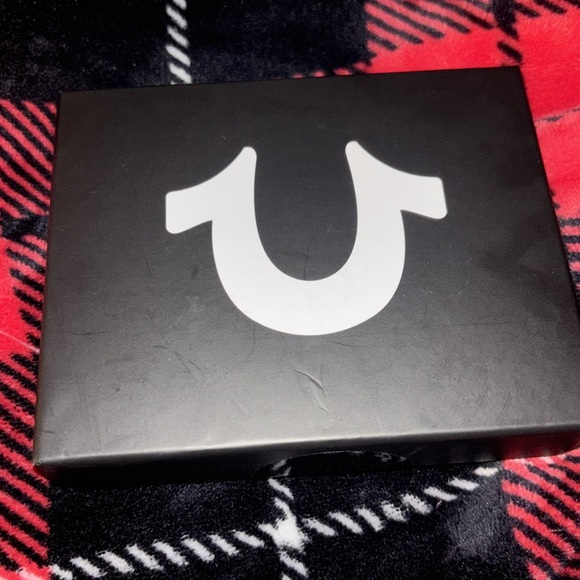 True religion Leather Wallet! Sale Item🚨 New! - Picture 4 of 4